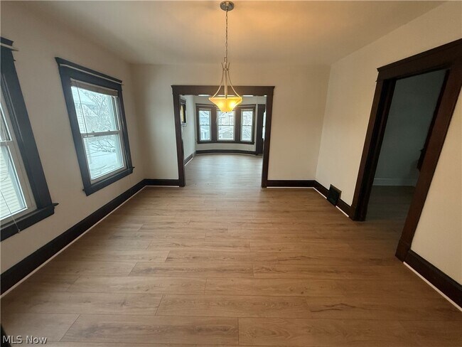 Foto del edificio - 3612 Riverside Ave