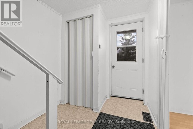 Photo du bâtiment - 6264 Perth St