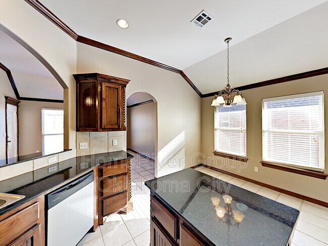 Foto del edificio - 14004 Hunter Jackson Dr