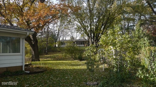 Building Photo - 3 br, 2 bath House - 8608 Zenith Road