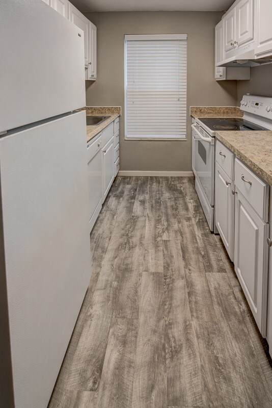 Building Photo - Pacifica Apartments