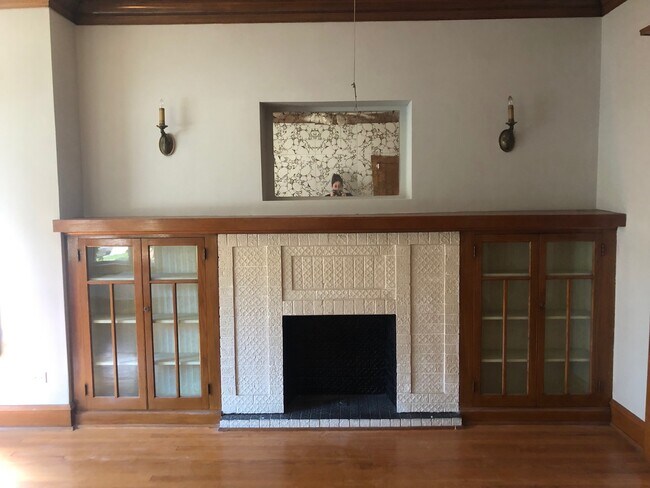 Foto del edificio - 3304 N Hamlin Ave