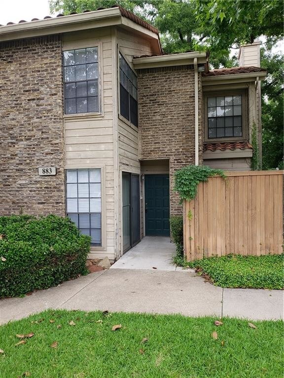 Foto principal - 883 Waterfall Way