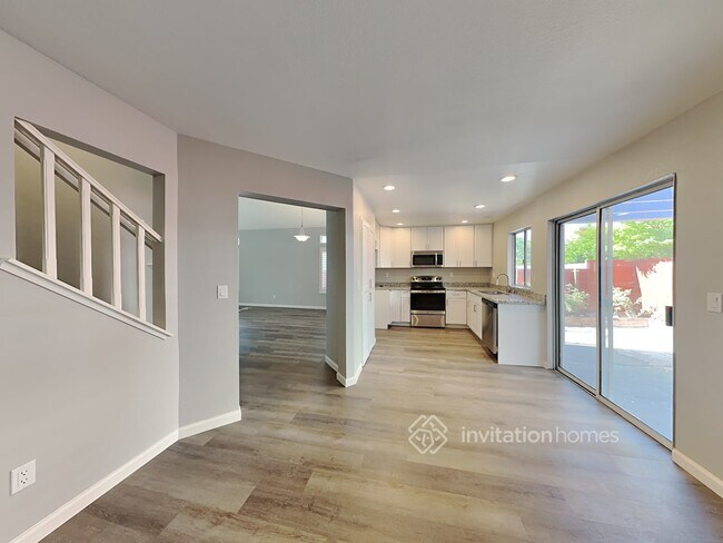 Building Photo - 336 Ridgecrest Cir