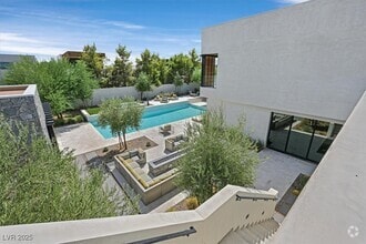 Building Photo - 4155 Badura Ave