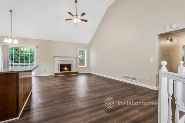 Building Photo - 2609 Windage Dr SW