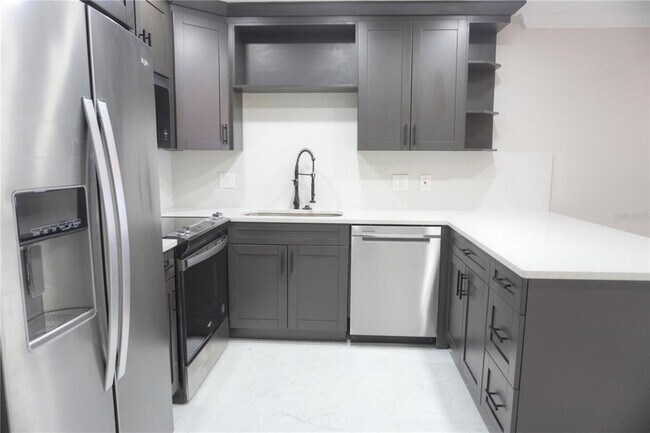 Building Photo - 8535 Blind Pass Dr