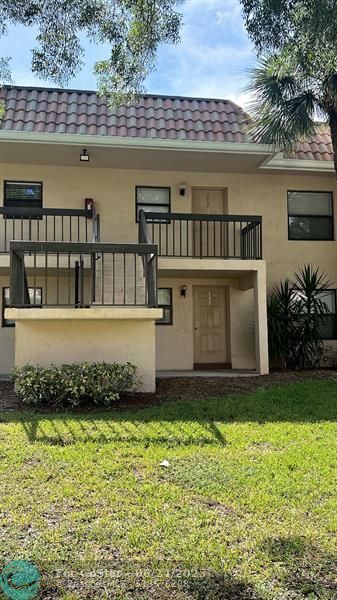 Foto principal - 6796 Palmetto Cir N