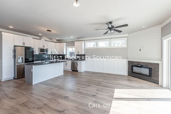 Building Photo - 1331 NE Nanto-A