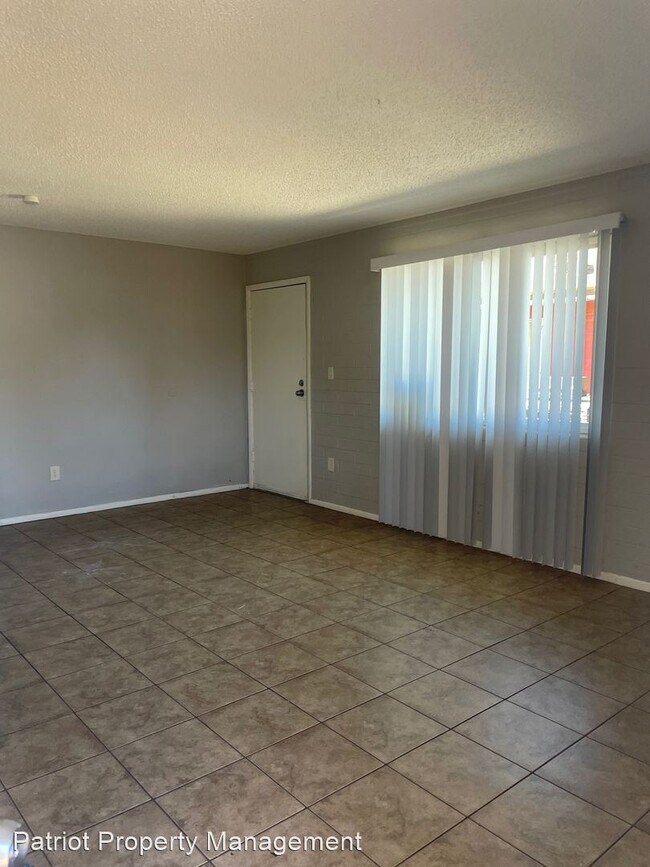 Foto del edificio - 2 br, 1 bath House - 5930 W Keim Dr Unit C