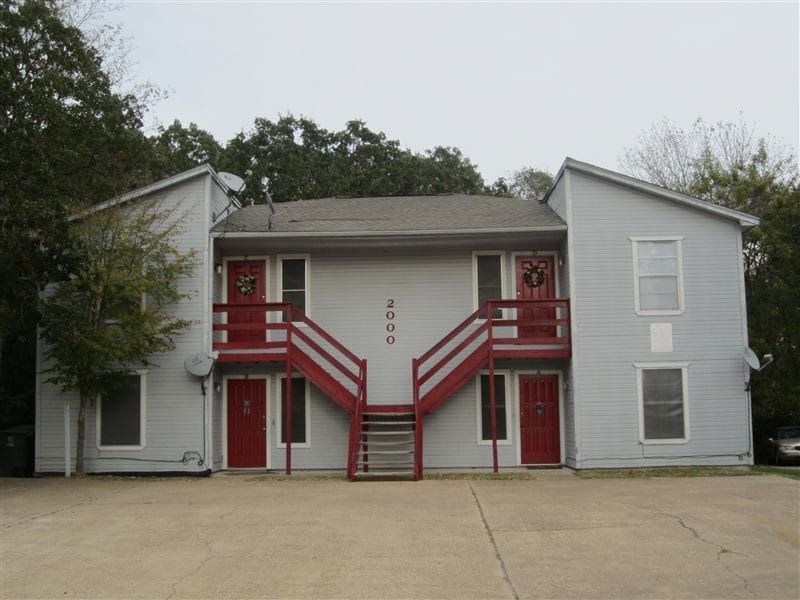 Primary Photo - 2 br, 2 bath 4plex - 2000 Monito Way C
