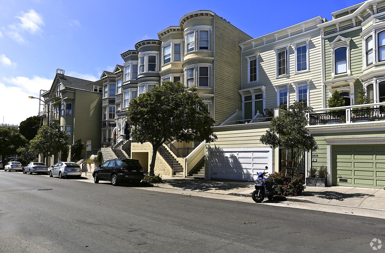 Building Photo - 2850 Sacramento St
