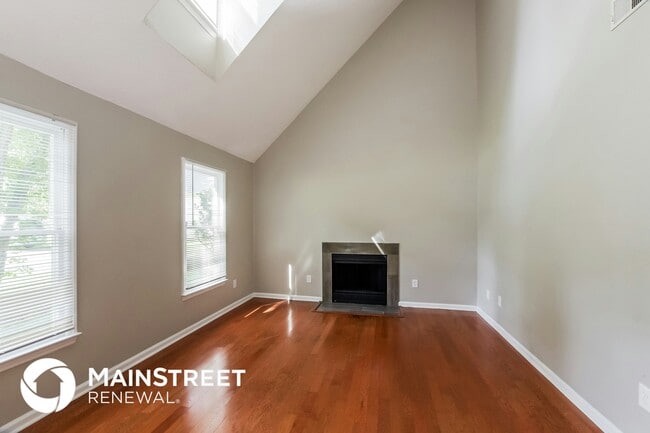 Building Photo - 7100 Cabe Ln