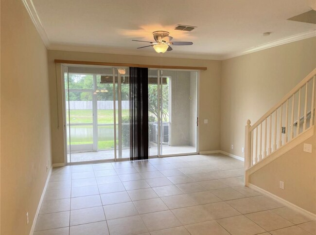 Living Room+ Screened Porch - 4028 Bismarck Palm Dr