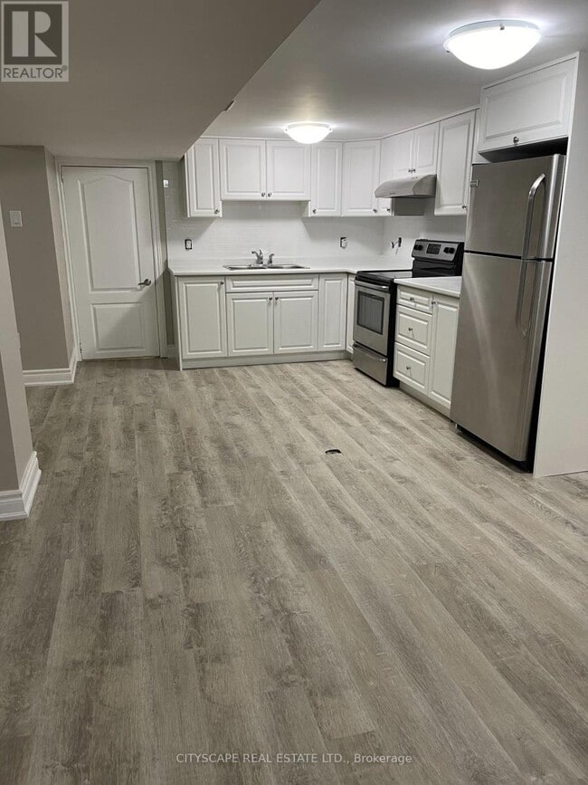 Building Photo - 31 Hurricane Ave