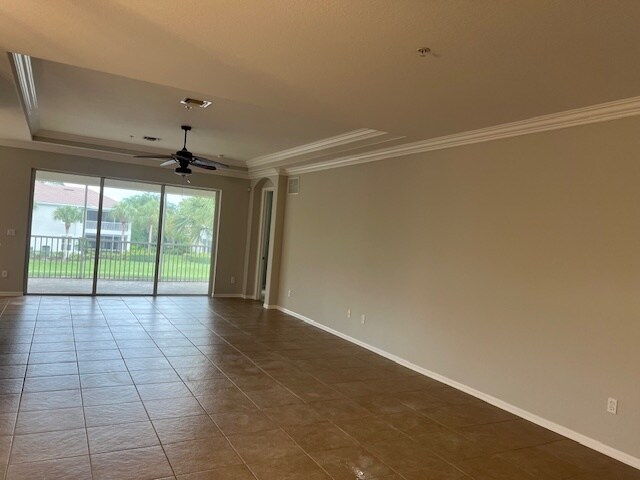 Building Photo - 12859 Carrington Cir