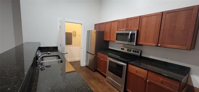 Building Photo - 2502 Live Oak St