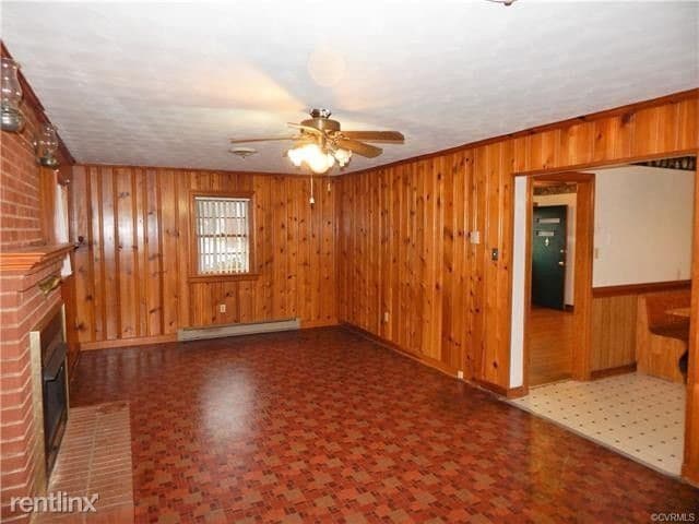 Building Photo - 3 br, 1.5 bath House - 7135 Sunset Dr