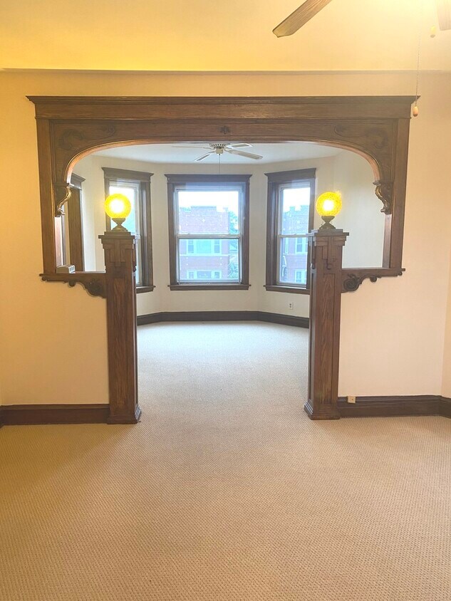 Foto principal - 2334 N Kostner Ave