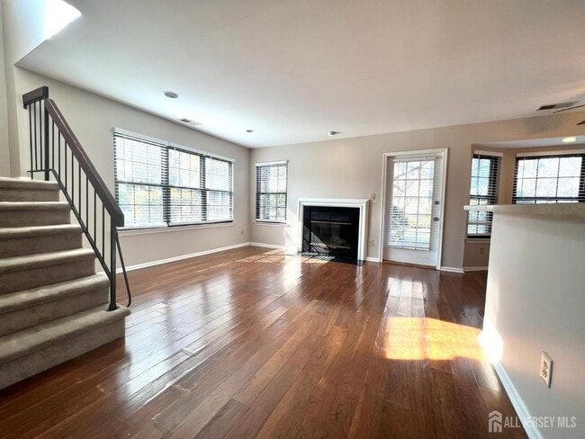 Building Photo - 111 Longfield Ct