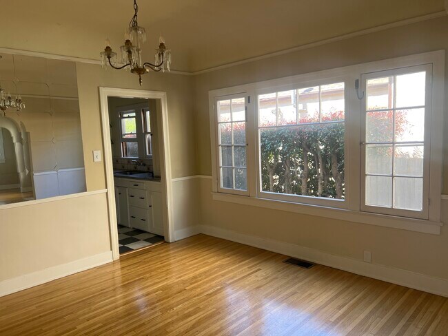 Foto del edificio - 1307 S Stanley Ave