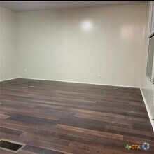 Building Photo - 2649 FM 1044