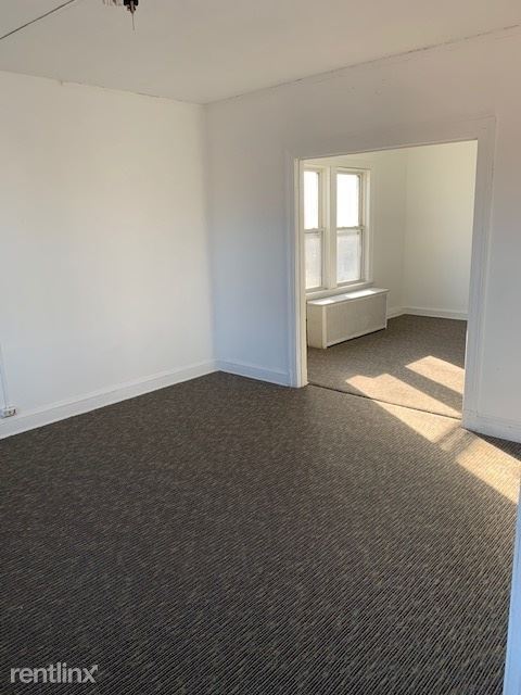 Foto del edificio - 2 br, 1 bath Apartment - 23-25 Love Ln