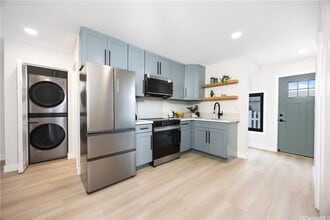 Building Photo - 1758 Mikahala Way