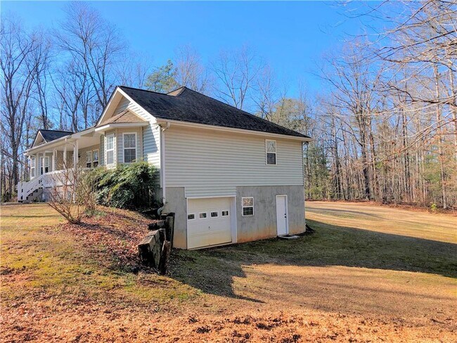 Foto del edificio - 363 Goose Creek Ln