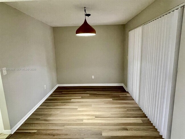 Foto del edificio - 11894 SW 12th Pl