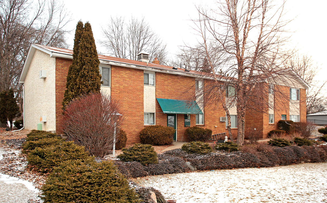 Foto principal - 7520 Egan Dr