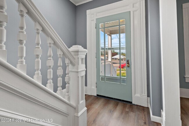 Foto del edificio - 724 Electric St