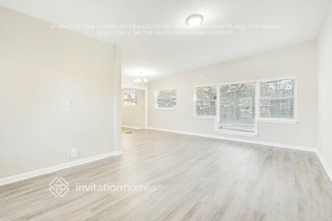 Foto del edificio - 6336 Bondy Pl