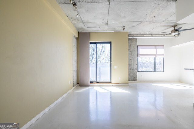 Foto del edificio - 335 W Ponce de Leon Ave