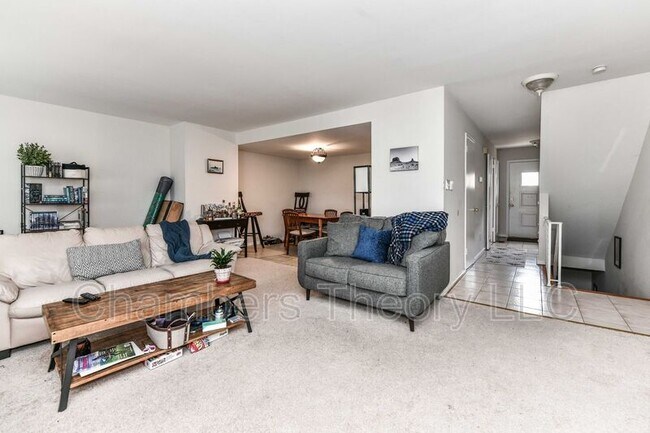 Building Photo - 2809 Lafora Ct