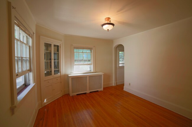 DR - Optional 4th BR - 1849 Saint Clair Ave