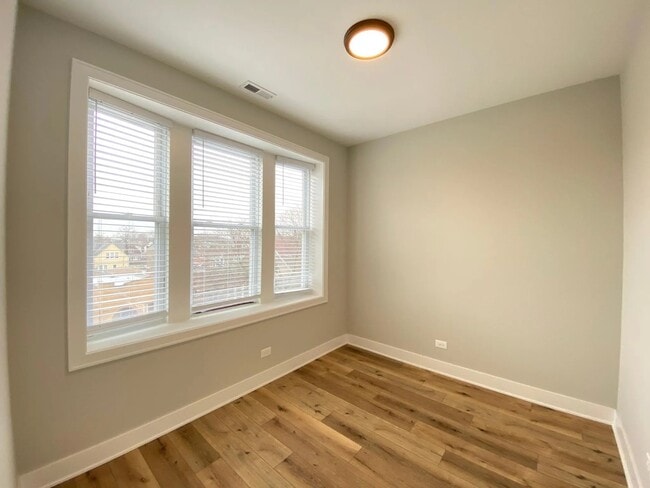 Foto del edificio - 2650 W 21st Pl