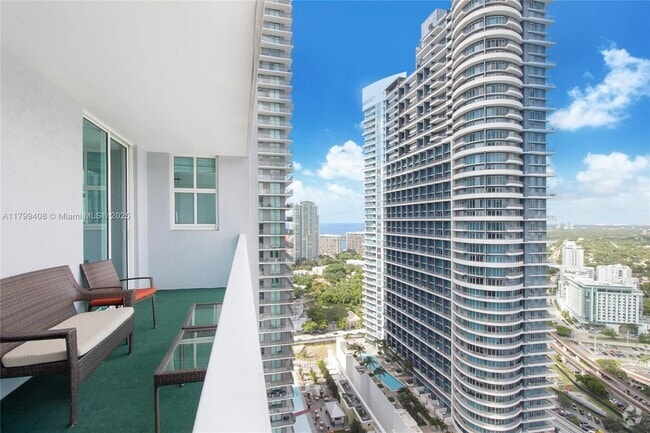 Building Photo - 1250 S Miami Ave