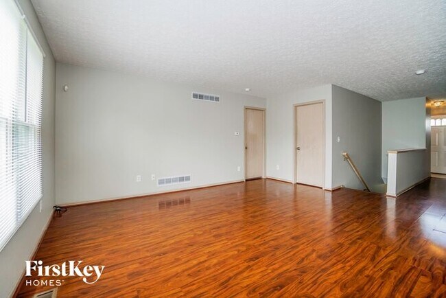 Building Photo - 5911 Epernay Way