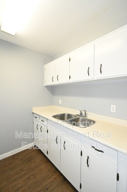 Building Photo - 4280 Quentin Ave