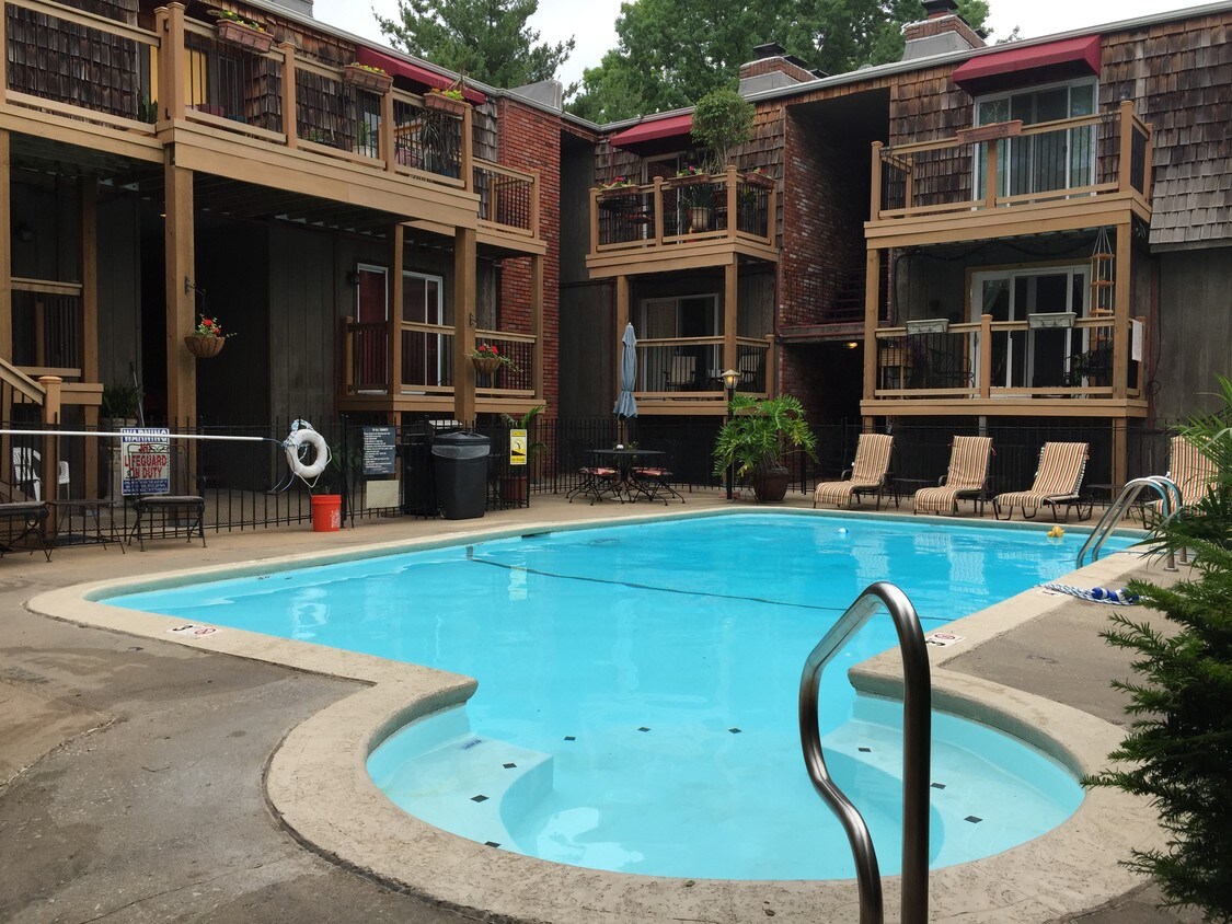 Foto principal - The Bradford Condominiums