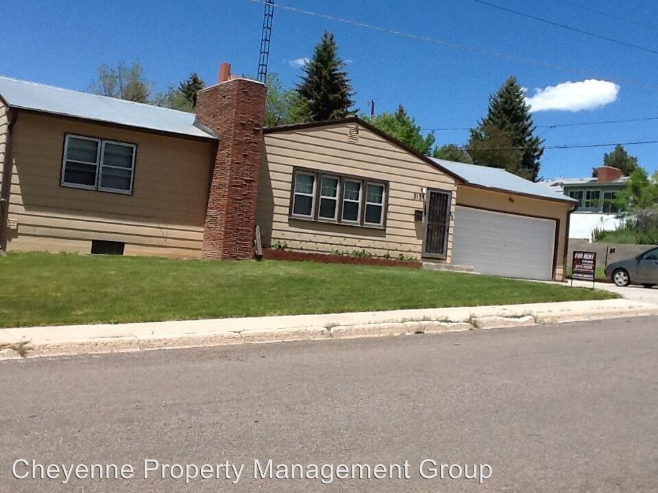 3134 Forest Dr, Cheyenne, WY 82001 House Rental in Cheyenne, WY
