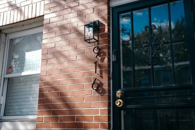 Foto del edificio - 916 W Lombard St