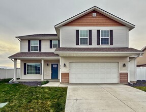 Building Photo - 232 S Beeman St