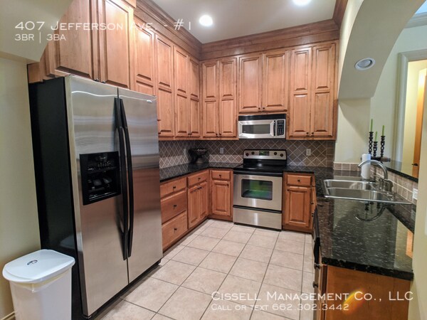 Building Photo - 407 Jefferson Ave #1
