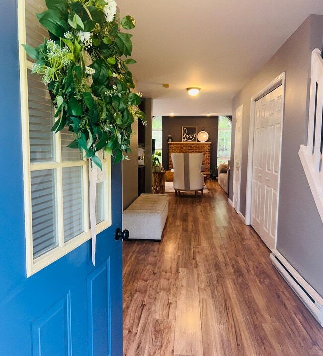 Building Photo - 611 Country Acres Ct