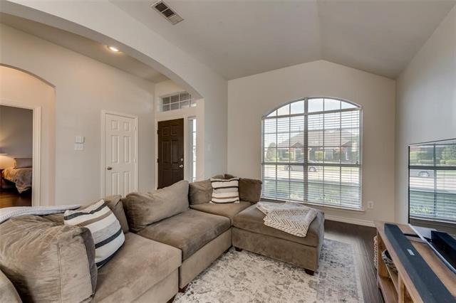 Building Photo - 8105 Munich Dr