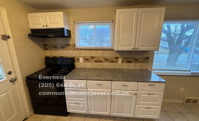 Foto del edificio - 3515 Eakin Rd