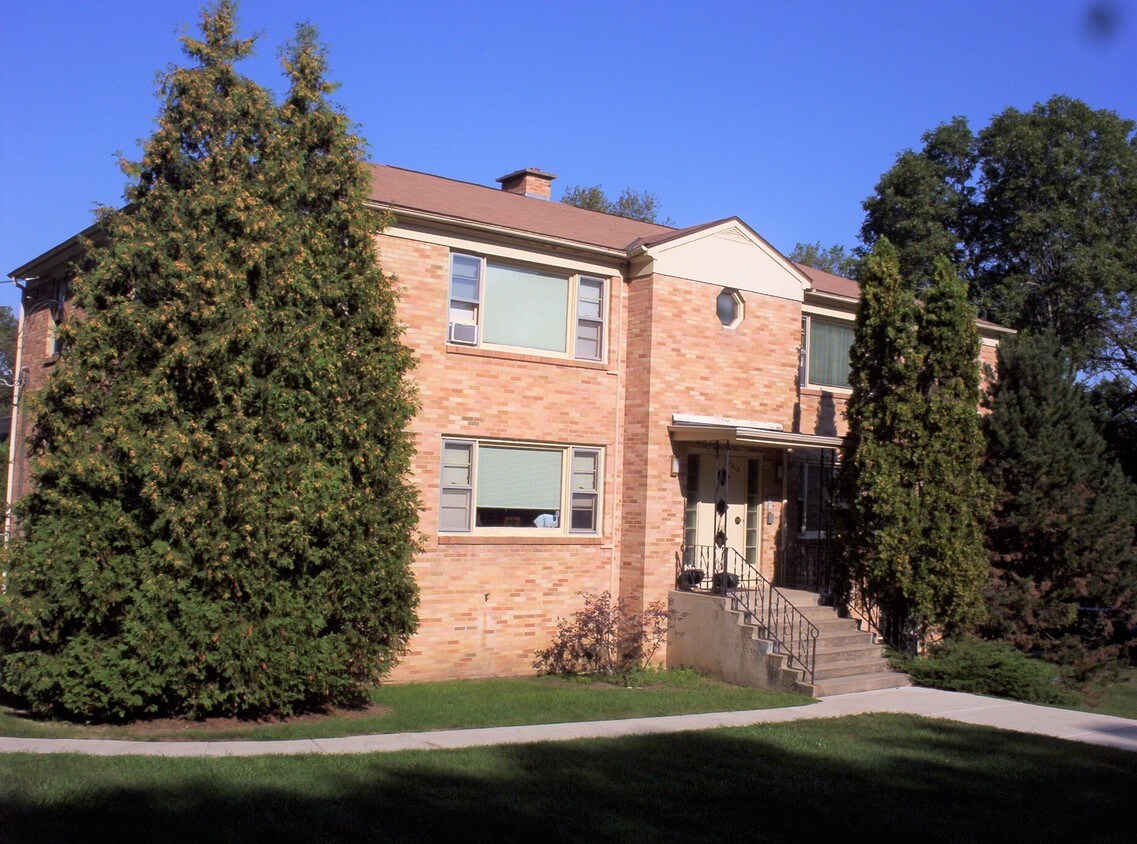 Building Photo - 3319 Harvey St