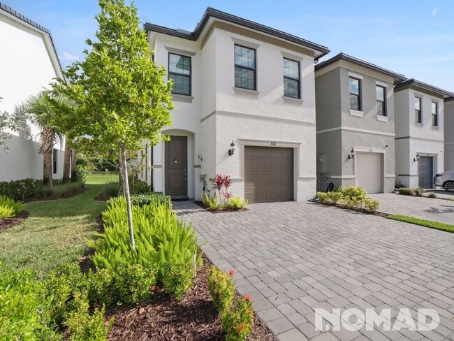 Building Photo - 3 Bedroom Townhome in Fort Lauderdale